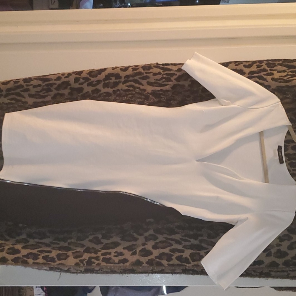 Cameo black and white dress